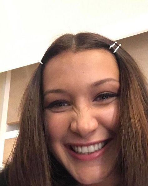 I Am Her, Bella Hadid, On Twitter, Twitter, Hair