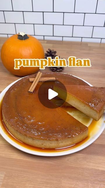 Franchesca Livraghi 🇩🇴🇮🇹 on Instagram: "Pumpkin flan🎃 comment ‘pumpkin flan’ and I’ll dm you the recipe🫶🏽
.
.
.
#pumpkinflan #pumpkinrecipes #flan #flancasero #dominicanfood #comidadominicana #caribbeanfood #puertoricanfood #comidaboricua" Flan Recipe Mexican, Pumpkin Flan Recipe, Easy Flan Recipe, Easy Flan, Flan Recipe Easy, Pumpkin Flan, Family Meal Prep, Dominican Food, Flan Recipe