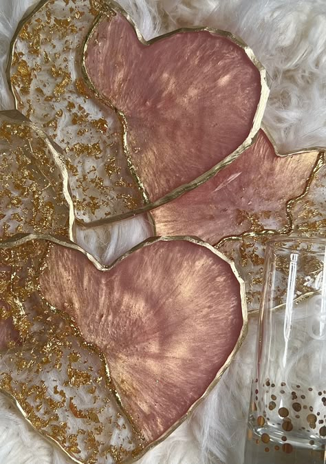 Crafts Dried Flowers, Keep Bananas Fresh, Diy Resin Gifts, Pressed Flowers Diy, Changing Life, Dried Flowers Diy, Pressed Flower Crafts, Resin Crafts Tutorial, Diy Resin Projects