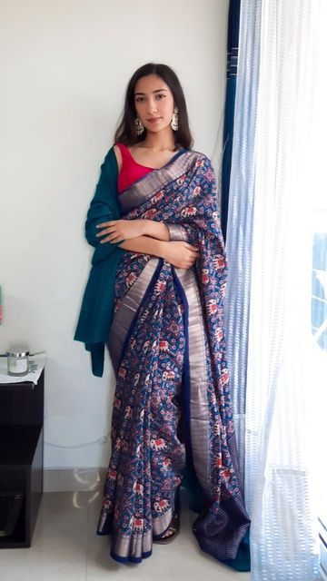 Panna by Sakshi on Instagram: "Repost @riddhimahajan_ 4 ways to wear a shawl with your sarees 🧿 . Saree: Fabric: Spun cotton (zari border) Full length Blouse piece included Shawl (Palla shawl) Fabric: Pashmina Color: Teal . DM FOR QUERIES AND ORDERS 🔺️Colours may slightly vary due to lighting effects . . . . . . . . . . . #tutorialsvideos #tutorialreels #sareelook #sareefashionblogger #clothingbrandindia #sareeoutfit #sareedrape #sareestyles #draping #drapesaree #drapingideas #easylook #we Ways To Wear A Shawl, Full Length Blouse, Draping Ideas, Drape Saree, Western Look, Saree Fabric, Saree Look, Formal Outfit, Saree Styles