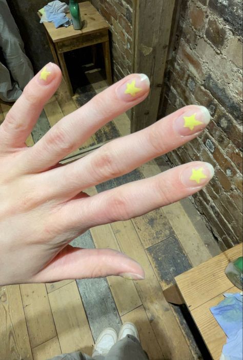 Yellow Star Nails, Neon Yellow Nails, Nails Neon, Blue Glitter Nails, Nails Yellow, Yellow Star, Y2k Nails, Star Nails, Yellow Nails