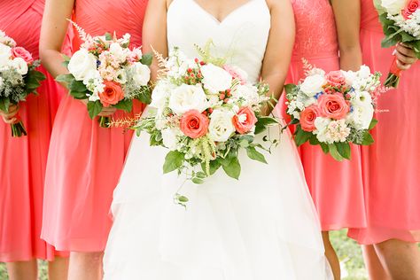 Coral and Navy wedding. Coral bridesmaid dresses. Coral bouquet  - Image Property of www.j-dphoto.com Wedding Flowers Coral, Coral Centerpieces, Tangerine Wedding, Coral Wedding Flowers, Wedding Coral, Coral Bridesmaid, Bouquet Images, Coral Bridesmaid Dresses, Modern Wedding Flowers