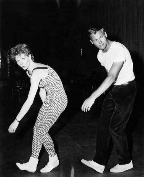 Gwen Verdon and Tab Hunter rehearsing on the set of Damn Yankees (1958) Gwen Verdon, Tab Hunter, Tom Robbins, Debbie Allen, Bob Fosse, Damn Yankees, Sailor Saturn, Shall We Dance, Musical Comedy