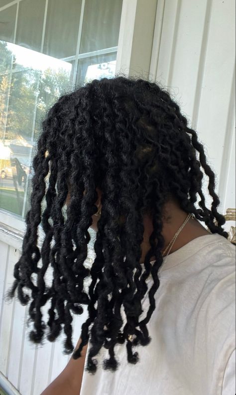 Black Locs Aesthetic, Long Locs Black Women, Long Locs Aesthetic, Loc Baddie Aesthetic, Braid Locs, Black Girls With Locs Aesthetic, Hair Twists Black, Dread Hairstyles For Men, Dreadlock Memes Locs