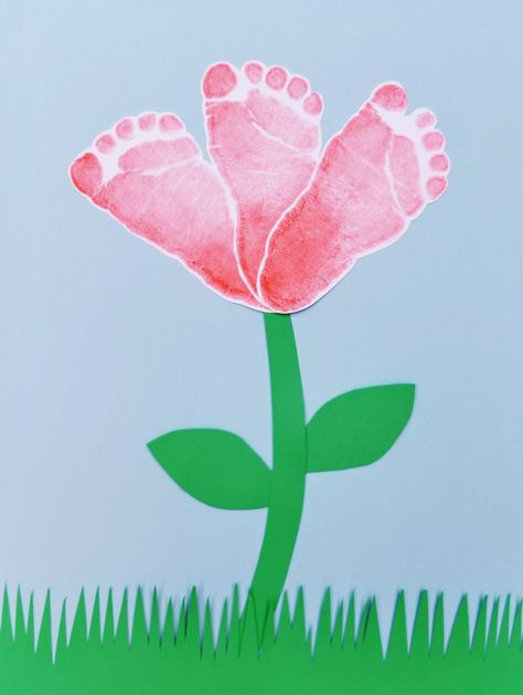 Flower Footprint Mothers Day Crafts For Toddlers, Easy Mothers Day Crafts For Toddlers, Flower Footprint, Mothers Day Keepsake, Valentijnsdag Diy, Flower Keepsake, Easy Mother's Day Crafts, Baby Art Projects, Footprint Crafts