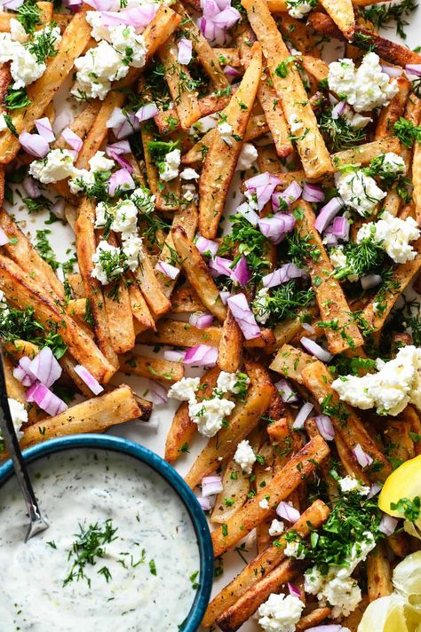 Greek French Fries, Greek Fries, Sweet Appetizer, French Fries Recipe, Frozen French Fries, Salmon Pasta, Football Party Food, Fries Recipe, Fries In The Oven