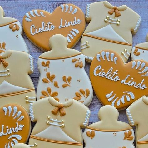 Kryscookies on Instagram: "Talavera baby shower cookies, I was really excited and loveee this set inspired by @cookiesbycarina  original cookies 🤎 . #kryscookies ##icingcookies #sugarcookies #customcookies #fillmoreca #smallbusiness #babyshowercookies #talavera #cielitolindo #mexican" Cielito Lindo Gender Reveal, Cielito Lindo Cookies, Talavera Cookies, Cielito Lindo Baby Shower Theme Girl, Talavera Baby Shower Ideas, Taco Baby Shower Ideas, Talavera Cake, Mexican Sugar Cookies, Mexican Baby Shower Theme