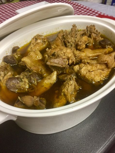 Nigerian Chicken Pepper Soup is an easy and hearty comfort food. Pepper soup as the name implies is a 'pepper Soup' ��😄 . It's a hot and spicy chicken broth recipe. Nigerians, like most West Africans, love spice. African Pepper Soup, Chicken Pepper Soup, Nigerian Pepper Soup, Nigerian Chicken, Hot And Spicy Chicken, Egusi Soup Recipes, Chicken Broth Recipe, African Meals, African Chicken