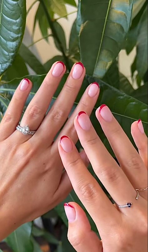 Red French Tip Nails Short Oval, Biab Nails Coloured Tips, Gel Mani Short Nails Red, Short Biab Nails French Tip, Short Nail Red French Tip, Red Holiday French Tip Nails, Coloured French Tips Short, Red Nails With Red French Tip, Very Short Valentines Nails