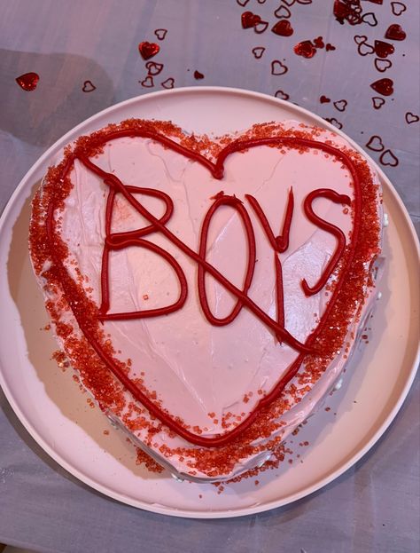 Valentines Party Food, Galentines Day Ideas, Valentines Brunch, Pinterest Valentines, Valentines For Singles, Funny Birthday Cakes, Galentines Party, Valentines Day Cakes, Valentine Cake