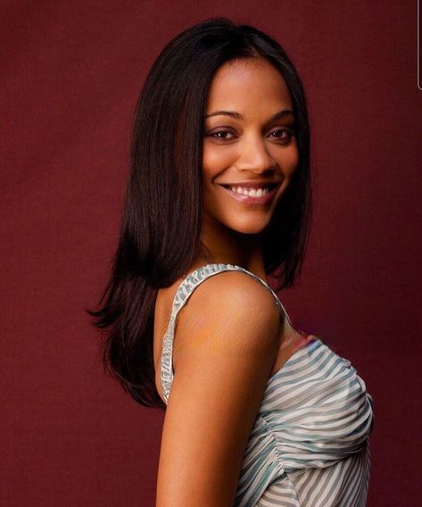 Zoe Saldana 2000s, Zoe Saldana Aesthetic, Zoe Saldana 90s, Zoe Saldana Movies, Brunette Aesthetic, Miguel Diaz, 2000s Aesthetic, Zoe Saldana, Husband Wife