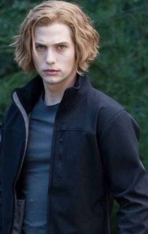 Jasper Cullen, Jasper Twilight, Alice And Jasper, Jasper Hale, Jackson Rathbone, Forks Washington, Twilight Cast, Team Jacob, Twilight Photos