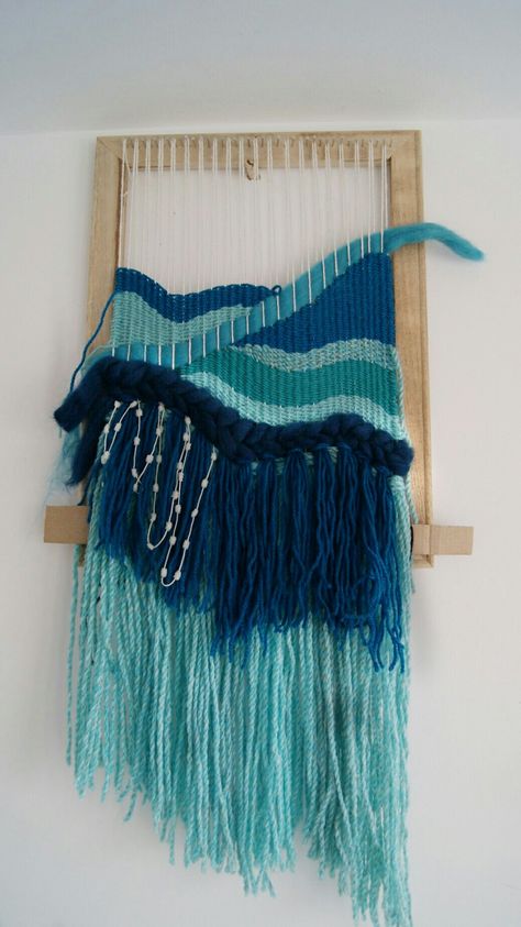 Blue Weaving, Macrame Weave, Simple Tapestry, Tapestry Loom Weaving, Circular Loom, Tapestry Loom, Weaving Loom Diy, Weaving Loom Projects, Paper Cutout Art