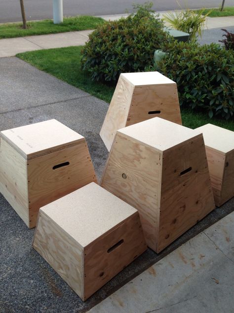 Plyo Crossfit jump boxes 12", 18", 20" Backyard Gym, Crossfit Humor, Diy Gym Equipment, Crossfit Wods, Diy Home Gym, Diy Gym, Diy Workout, Basement Gym, Home Gym Design