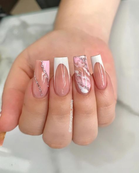 25 Dreamy Nail Designs to Save for Your Next Mani Dreamy Nail, Acrylic Nail Designs Classy, Retro Nails, New Nail Designs, Girly Acrylic Nails, Basic Nails, Short Square Acrylic Nails, Pearl Nails, New Nail