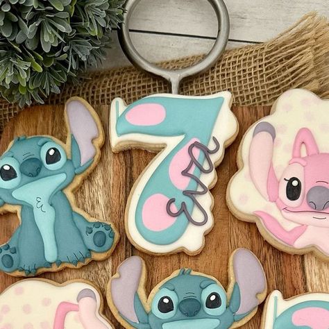 Andre Cookies on Instagram: "Stitch & Angel cookies  #cookies #cookieoftheday #stitchcookies #stitch #birthdaycookies #ediblefavors #cookieart #galletas #galletasdecoradas #galletasguatemala" Stitch And Angel Cookies, Stitch Birthday Cookies, Lilo And Stitch Cookies, Stitch Cookies, Cookies Design, Angel Cookies, Edible Favors, Cookies Ideas, Sugar Cookie Icing