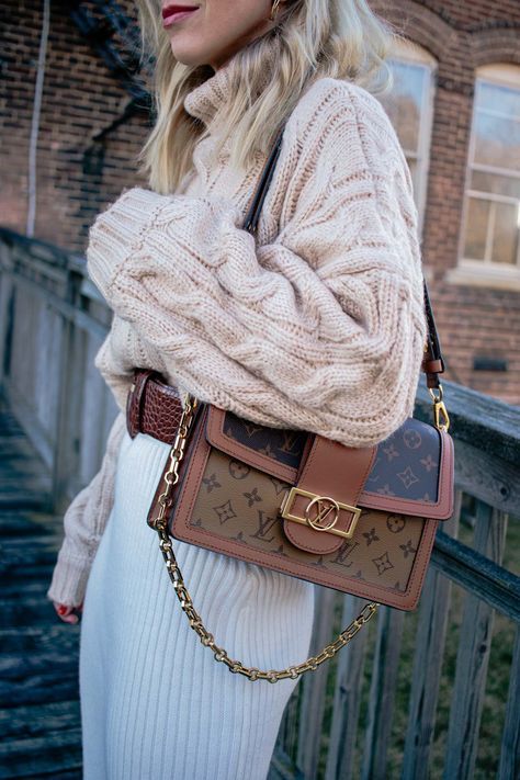 Sweater Skirt Combo, Louis Vuitton Dauphine, Chunky Knit Top, Louis Vuitton Bag Outfit, Louis Vuitton Outfit, Louis Vuitton Dress, Types Of Handbags, Luxury Bags Collection, Louis Vuitton Crossbody