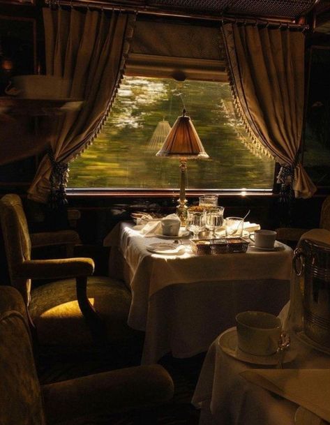 Orient Express Train, Simplon Orient Express, Train Adventure, Luxury Train, Al Andalus, 사진 촬영 포즈, Rail Car, Orient Express, Train Journey