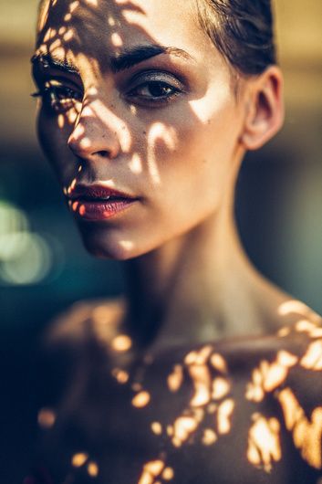 Shadow Portraits, Nature Photoshoot, Portrait Lighting, Shadow Photography, Dappled Light, Creative Portrait Photography, Dramatic Lighting, Photography Challenge, Photography Classes