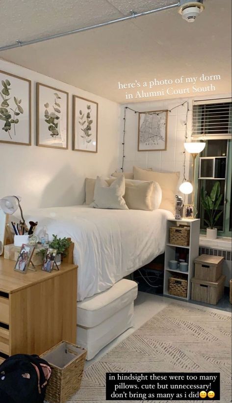 Modern Dorm Room, Collage Dorm Room, Single Dorm Room, White Dorm Room, Dorm Room Layouts, College Dorm Room Inspiration, Dream Dorm Room, Cozy Dorm Room, Dorm Room Styles