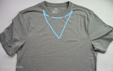 WobiSobi: Easy V-Neck, Choker Tee: DIY. Cut Up Tees, Festival Crafts, Tee Shirts Diy, Altered T Shirts, Choker Tee, Shirt Makeover, Diy Summer Clothes, Diy Fashion Trends, Diy Clothes Rack