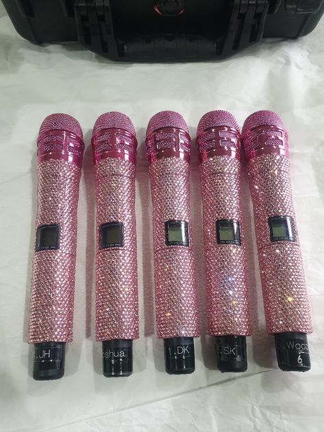 Cute Microphones Kpop, Five Microphones Kpop, Sparkly Microphone Aesthetic, 5 Microphones Kpop, Micphone Design, Decorated Microphone, Kpop Dr Microphone, Blackpink Microphone, Microphone Kpop Idol