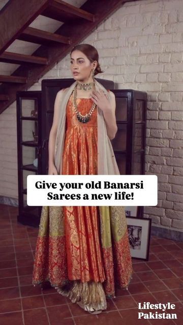 Indian Mother Of The Bride Outfits, Diwali Dress, Diwali Dresses, Velvet Lehenga, Banarsi Saree, Mother Of The Bride Outfit, Loose Trousers, Blouse Design Models, Banarasi Sarees