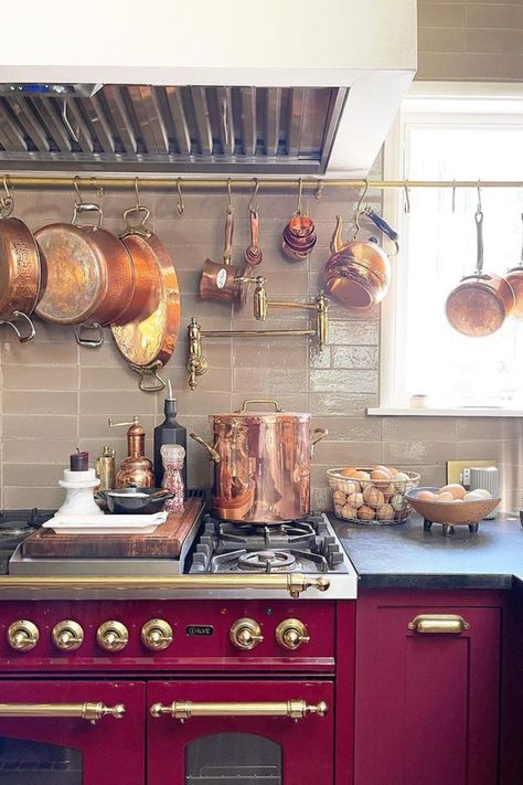 Want to create a bold and unique kitchen? Learn how Shavonda Gardner's love for rich, moody colors inspired her monochromatic design, complete with soapstone countertops! Explore how Gardner's love for bold colors and unique design elements inspired her to create a stunning monochromatic kitchen. From the dark burgundy ILVE range to the soapstone countertops and matching cabinets, this blog provides detailed insights that inspire you to take your kitchen design to the next level. Picket Backsplash, Kitchen Appliance Trends, Brick Kitchen Backsplash, Kitchen Color Trends, Bungalow Kitchen, Bold Kitchen, Domino Magazine, Brick Kitchen, Fireclay Tile