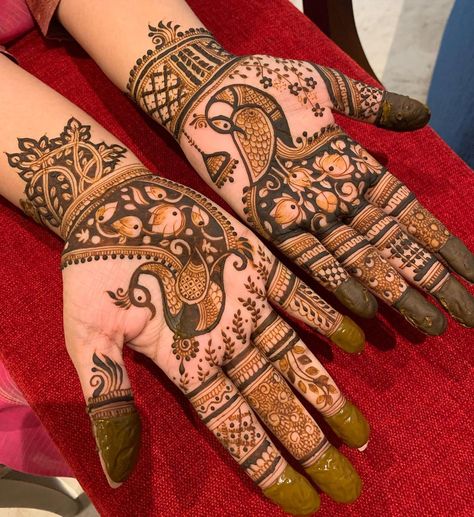 Mehndi Palm, Saider Mhendi, Heavy Mehndi Designs, Half Hand Mehndi, Half Hand Mehndi Design, Diwali Mehendi, Sider Mehndi, Mehendi Tattoos, Designer Mehndi