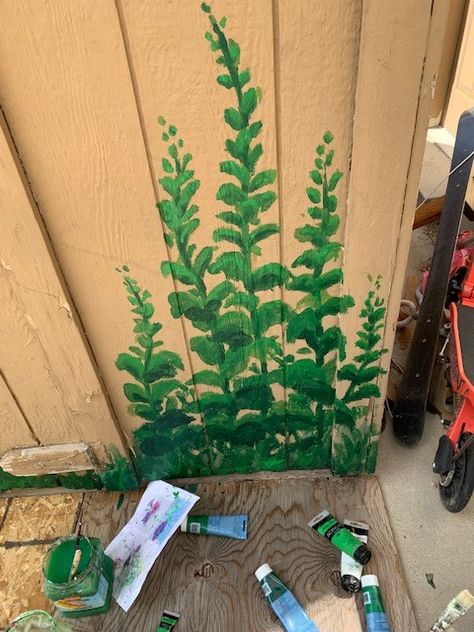 Pallet Painting Outdoor Garden, Shed Door Painting Ideas, Outdoor Wall Art Ideas Painted, Headboard Yard Art, Wall Painting Ideas Nature, Backyard Painted Fence, Flowers Painted On Fences, Shed Painting Ideas Flowers, Outdoor Wall Murals Backyards Flower