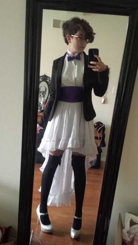 Nonbinary Wedding, Non Binary Outfits, Enby Fashion, Non Binary Fashion, Tux Dress, Androgynous Outfits, Gender Fluid Fashion, Idee Cosplay, Queer Fashion