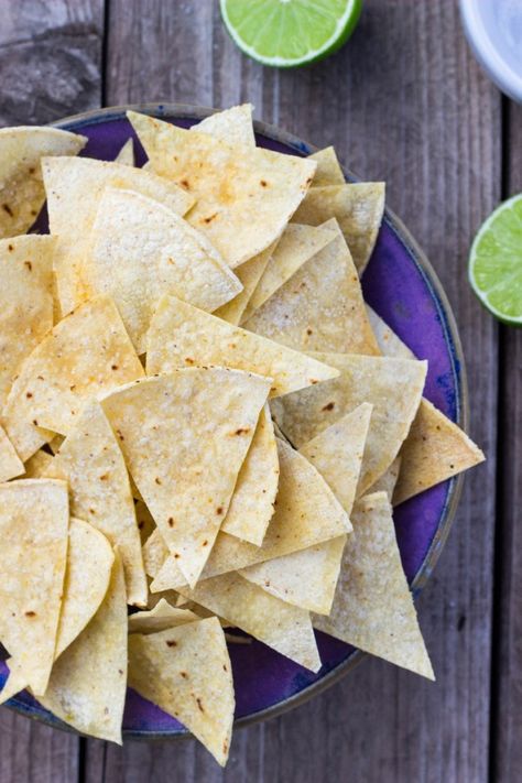 Lime Tortilla Chips, Flour Tortilla Chips, Tortilla Chips Recipe, Tortilla Chip Recipe, Baked Tortilla Chips, Homemade Tortilla Chips, Homemade Tortillas, Chips Recipe, Corn Chips