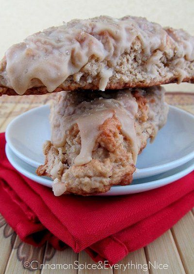 Banana Scones, Coffee Cakes, Hand Pies, Plain Yogurt, Scone Recipe, Banana Recipes, Breakfast Breads, Breakfast Time, Breakfast Treats