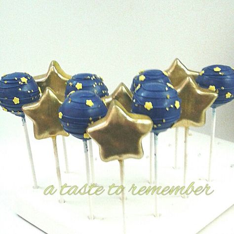 Twinkle twinkle little star cake pops Star Shaped Cake Pops, Celestial Cake Pops, Outer Space Cake Pops, Space Cake Pops, Star Dessert Table, Moon Cake Pops, Planet Cake Pops, Space Themed Desserts, Twinkle Twinkle Little Star Cake