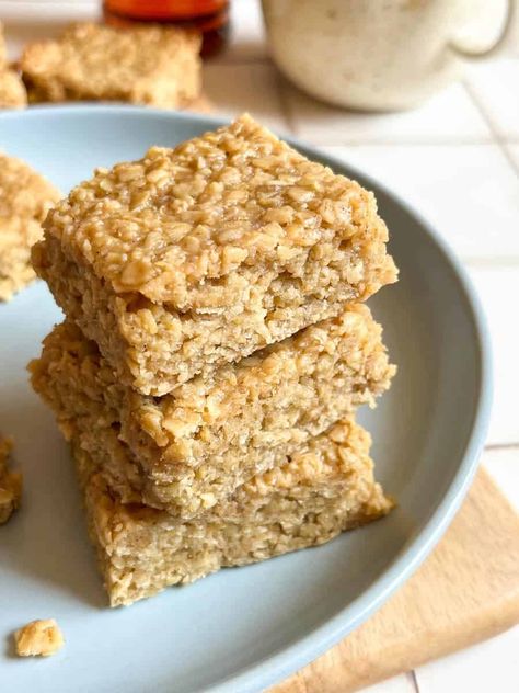 Best Soft Flapjack Recipe Soft Chewy Flapjack Recipe, Soft Flapjack Recipe, Flapjack Recipe Chewy, British Flapjack Recipe, Flapjack Recipe Easy, Bars Recipes Healthy, Traybake Cake, British Baking Show Recipes, Flapjack Recipe