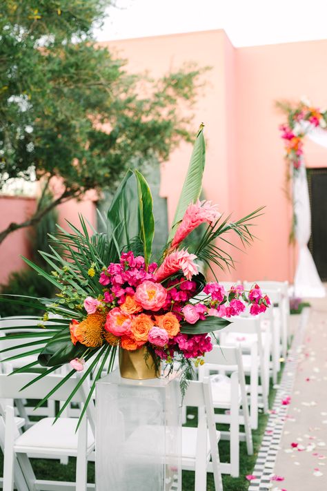 Tropical Wedding Theme, Tropical Floral Arrangements, Tropical Flower Arrangements, Fiji Wedding, Tropical Wedding Flowers, Sands Hotel, Fiesta Tropical, Hawaiian Wedding, Wedding Arrangements