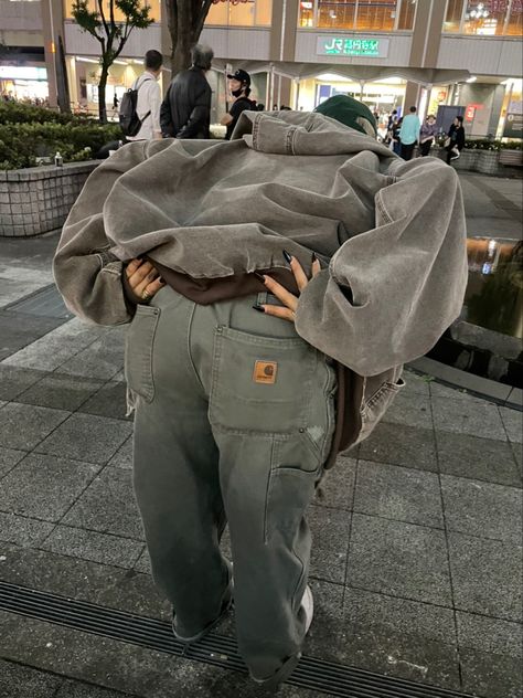 Thrfited Carhartt XL pants Khaki Carhartt Pants Outfit, Brown Carhartt Pants Outfit, Carhartt Aesthetic, Carhartt Pants Outfit, Carhartt Outfits, Carhartt Outfit, Green Pants Outfit, Carhartt Pants, Carhartt Jacket