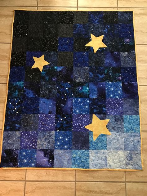 Constellation Quilt Pattern, Starry Night Room Theme, Galaxy Quilt Ideas, Galaxy Quilt Pattern, Starry Night Quilt Pattern, Night Sky Quilt Pattern, Space Quilts Ideas, Space Sewing Projects, Space Quilt Pattern