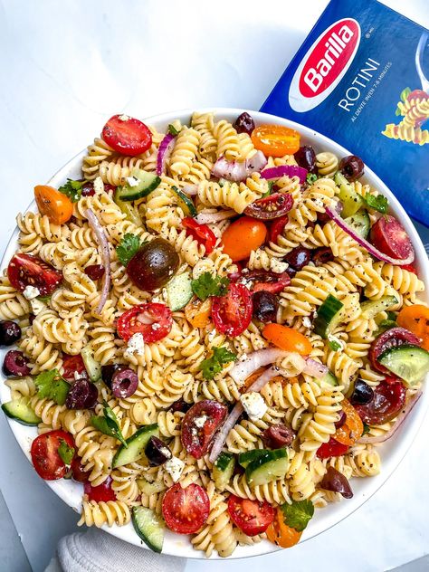 Pasta Hacks, Pasta In The Microwave, Barilla Pasta Recipes, Orzo Pasta Salad Recipe, Macaroni Pasta Salad, Rotini Pasta Salad, Amazing Pasta, Greek Pasta Salad Recipe, Seafood Salad Pasta