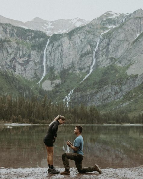 She said YES! 💍 This was SO worth waking up at 4am and hiking up by myself up to the lake to capture this incredible moment! She had no idea this was going to happen and we had hoped that we could pull it off with the last minute decision to do this sunrise hike, but I say we nailed it! So happy for Jesse and Michaella! #hike #hiking #sunrise #sunrisehike #avalanchelake #glacier #glacierpark #glacierparkproposal #proposal #glacierengagement #glacierparkphotographer #glacierparkelopement #... Hike Proposal Ideas, Mountain Proposal Ideas, Proposal Hiking, Hike Proposal, Hiking Proposal, Glacier Park Elopement, Glacier Park Montana, Sunrise Hike, Proposal Pictures