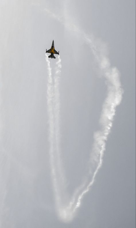 Airshow
Photography 
Airshow photography 
Aviation photography 
Aviation
Planes
Fighter jet
Fighter plane
F-16
F16
F-16 Viper
F-16 Solo Display
F-16 Belgian Air Force
Belgian Air Force
Belgian F-16
Belgian F-16 Viper
RIAT
RIAT22
Air tattoo My Future Job, Air Fighter, Combat Art, Aviation Photography, Us Air Force, Aesthetic Vintage, Air Force, Force, Photography