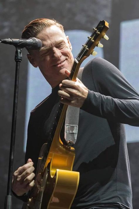 Checkout this photo from the BryanAdams app. Bryan Adams, Major Tom, International Music, New Photo Download, Jazz Musicians, Music Artists, Musician, Music, Fictional Characters