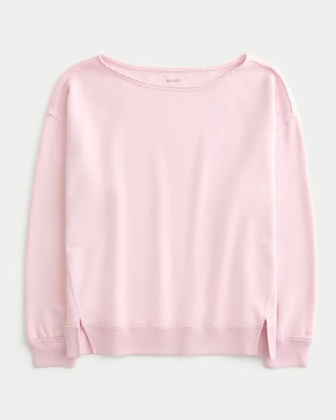 Women's Oversized Off-the-Shoulder Sweatshirt | Women's Tops | HollisterCo.com Pink Off The Shoulder Sweater, Hollister Sweatshirt, Hollister Sweater, Fall Fit, Off Shoulder Sweater, Comfy Sweatshirt, Top Graphic Tees, Cozy Sweatshirts, Off Shoulder Tops