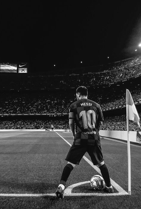 Lionel Messi Lionel Messi Aesthetic Wallpaper, Messi Astetic Wallpaper, Messi Black And White Wallpaper, Messi Black And White, Lionel Messi Black And White, Messi With Black Background, Soccer Black And White, Young Messi, Real Madrid Manchester United