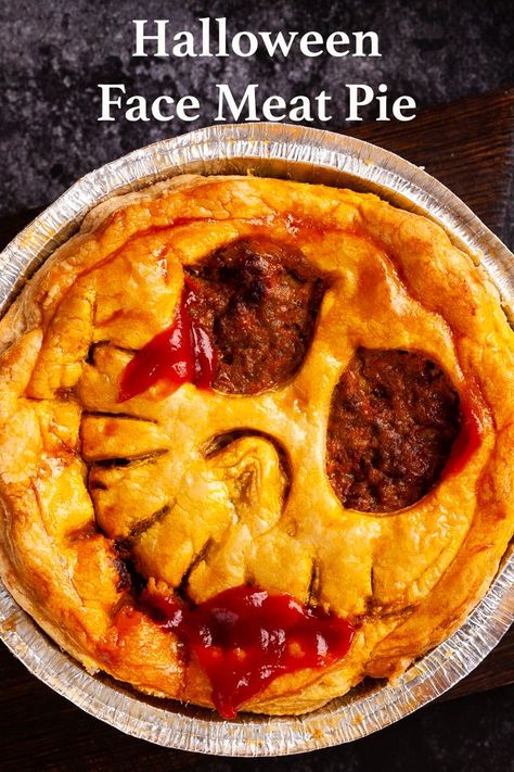 Halloween Dinner, Pie Tart, Halloween Jack O Lanterns, Meat Pie, Halloween Jack, Quiche Recipes, Halloween Recipes, Jack O, Jack O Lantern