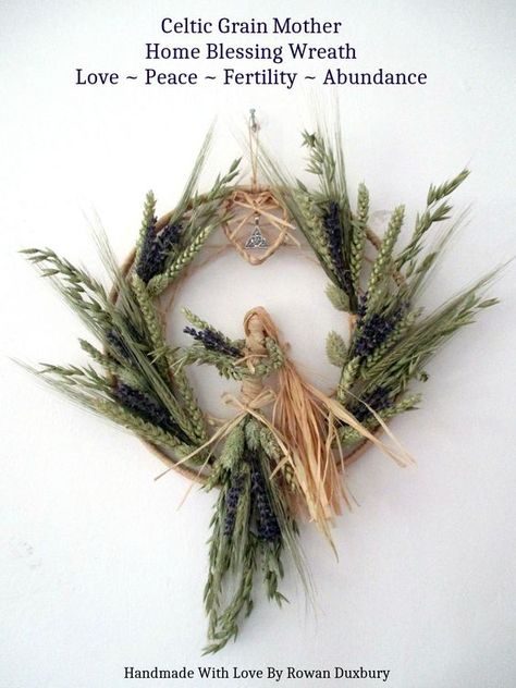 Demeter Goddess, Magical Menagerie, Wheat Weaving, Small Altar, Handfasting Ceremony, Corn Dolly, Yule Gift, Wiccan Crafts, Pagan Wedding