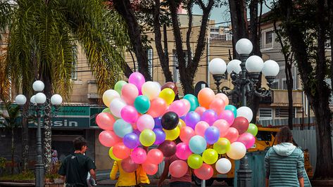 How to Transport an Assembled Balloon Garland - Sonice Party Inc Transporting Balloon Garland, How To Transport Balloon Garland, Balloon Columns, Balloon Arch, Photo Backdrop, Balloon Garland, Party Ideas, Balloons