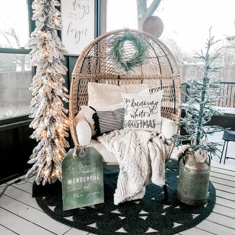 Dreaming Of A White Christmas, Winter Bucket List, Cozy Christmas Decor, Christmas Decor Inspiration, A White Christmas, Christmas Time Is Here, White Christmas Decor, Boho Christmas, Christmas Porch