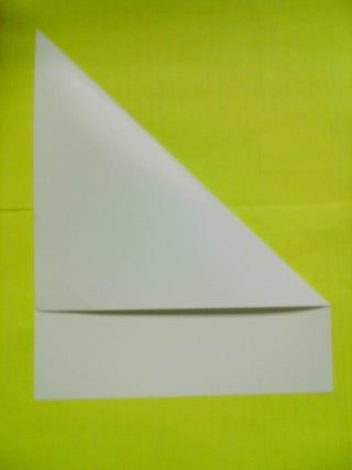 Fold a Paper Note - Rectangle : 6 Steps - Instructables Square Envelope, Right Triangle, Paper Note, Square Envelopes, Diy Envelope, Perfect Squares, Piece Of Paper, How To Fold, A4 Paper