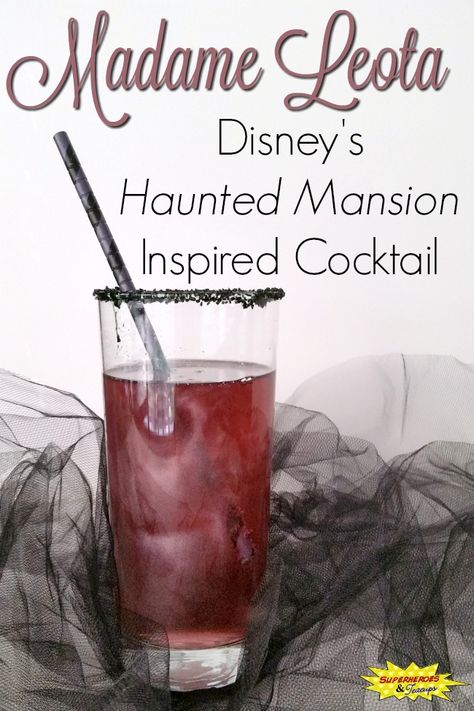 A Disney's Haunted Mansion inspired cocktail called a "Madame Leota." There is a non-alcoholic version too. Haunted Mansion Disney, Disney Inspired Cocktails, Disney Cocktails, Disney Inspired Food, Halloween Drinks Alcohol, Haunted Mansion Halloween, Disney Drinks, Wedding Disney, Madame Leota